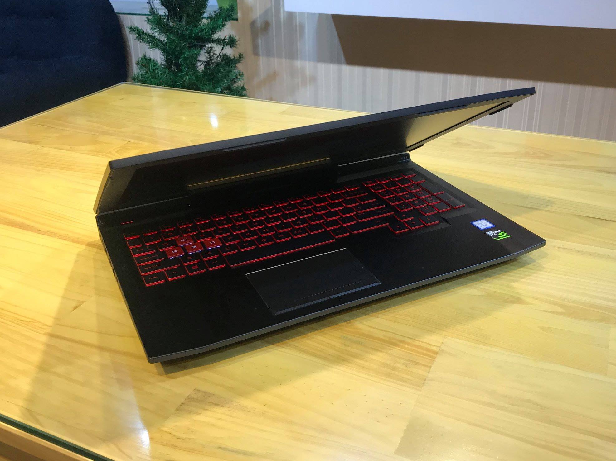 Laptop Hp Gaming Omen 15 2018 GTX1050ti -8.jpg